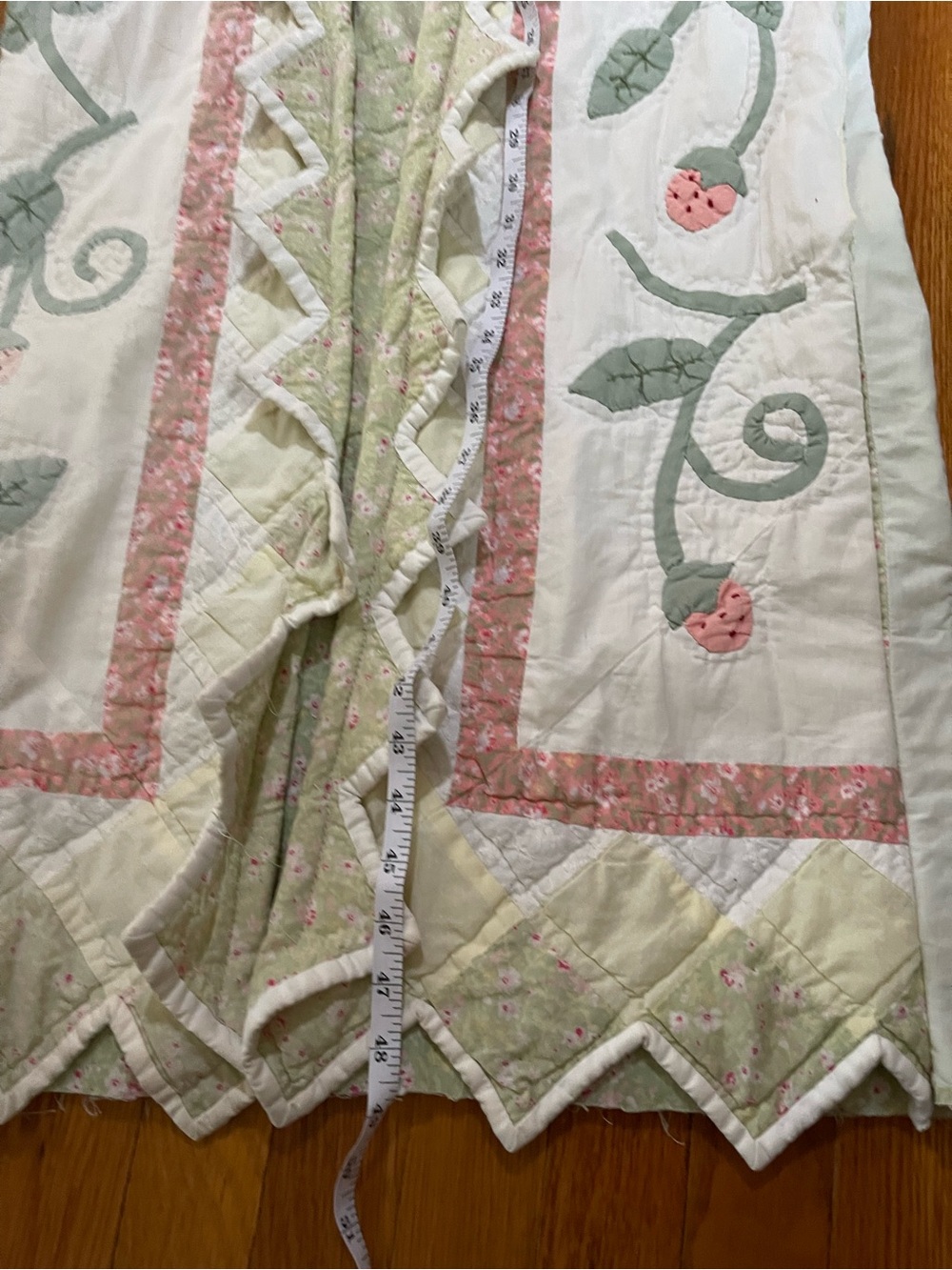 One-of-a-Kind Upcycled Vintage Quilt Kimono 🍓 - Picture 5 of 8